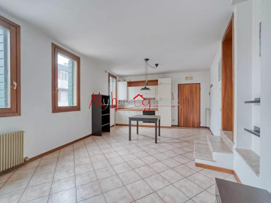 Immagine 2 di Appartamento in vendita  in Via Sette Martiri a Padova