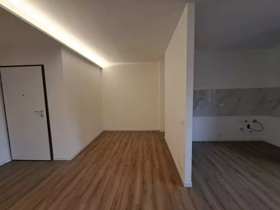 Immagine 6 di Appartamento in vendita  a Verona