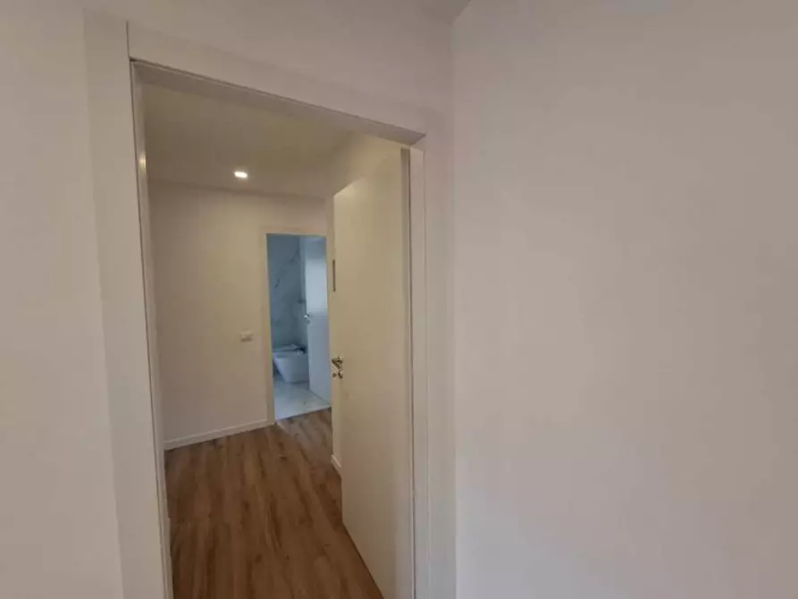 Immagine 14 di Appartamento in vendita  a Verona