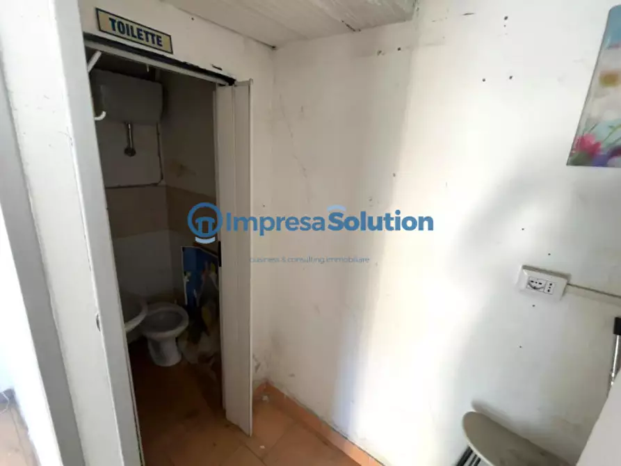 Immagine 12 di Negozio in vendita  in Traversa I Via Montenuovo Licola Patria a Pozzuoli