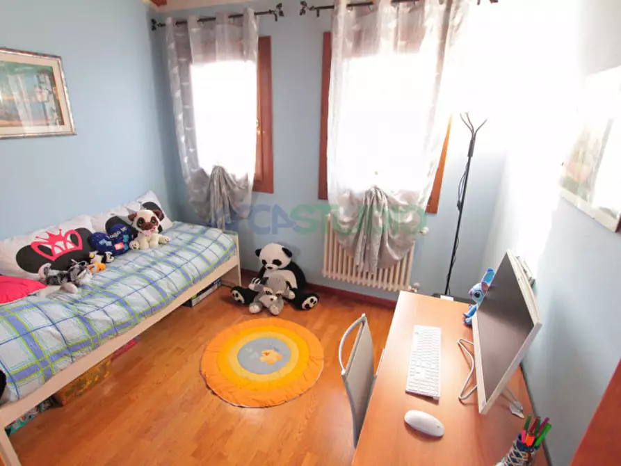 Immagine 39 di Casa bifamiliare in vendita  in Via Capparozzo a Quinto Vicentino