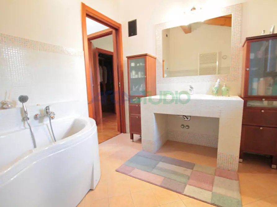 Immagine 42 di Casa bifamiliare in vendita  in Via Capparozzo a Quinto Vicentino