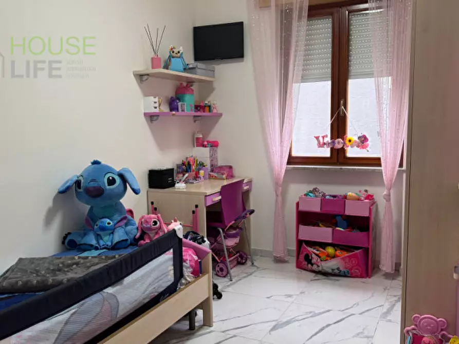 Immagine 12 di Appartamento in vendita  in Via Maroncelli a Schio