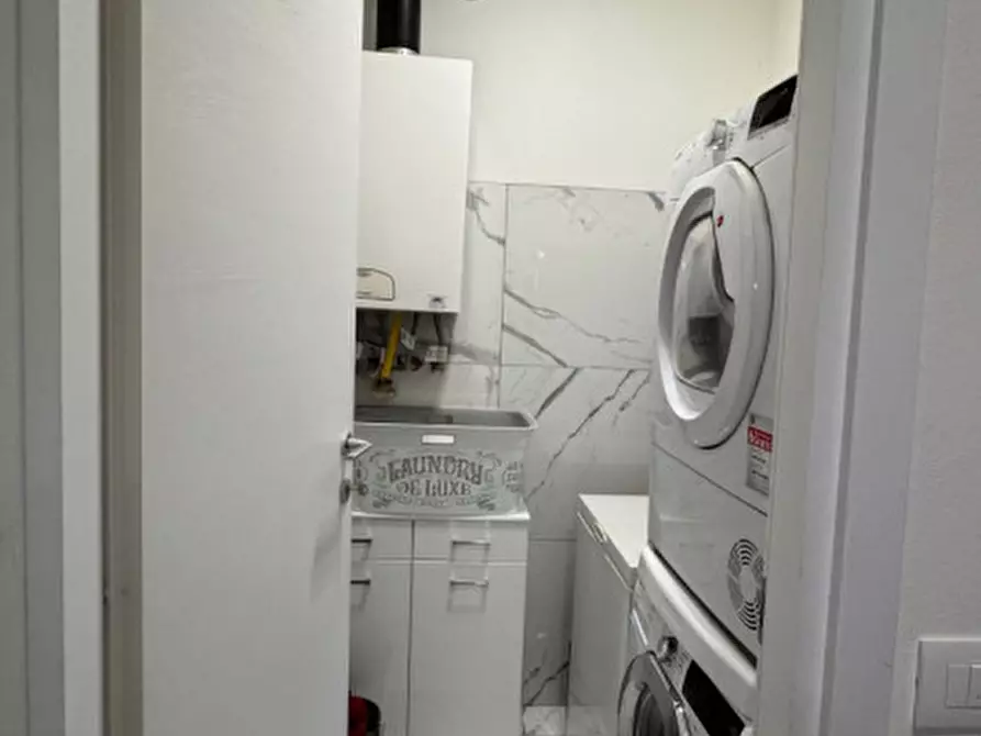 Immagine 13 di Appartamento in vendita  in Via Maroncelli a Schio