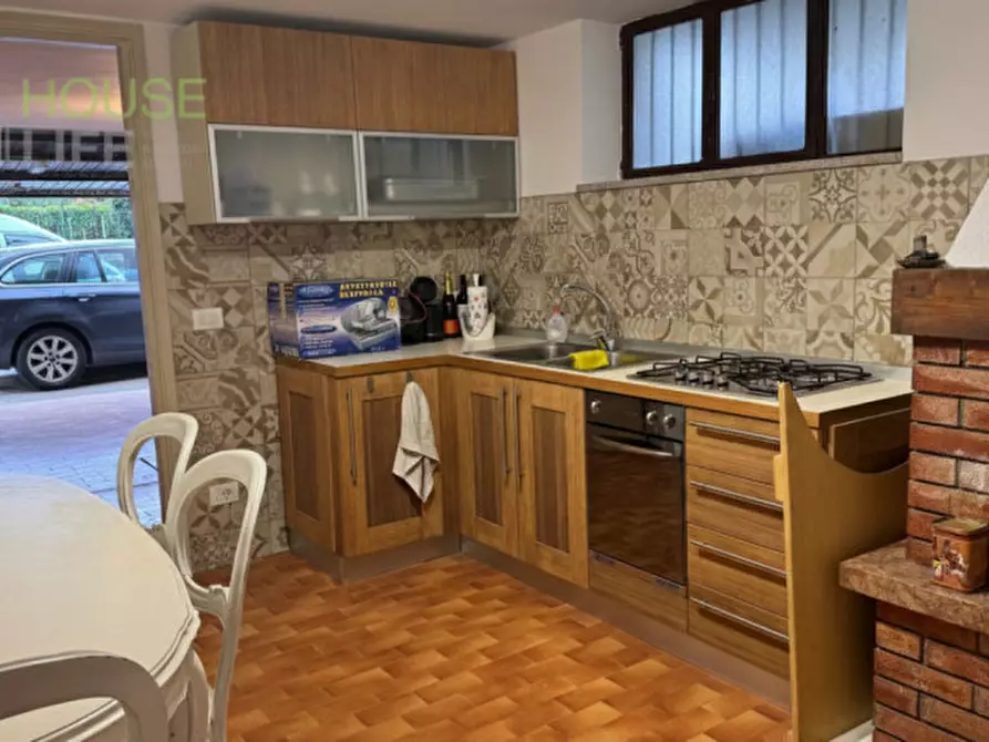 Immagine 14 di Appartamento in vendita  in Via Maroncelli a Schio