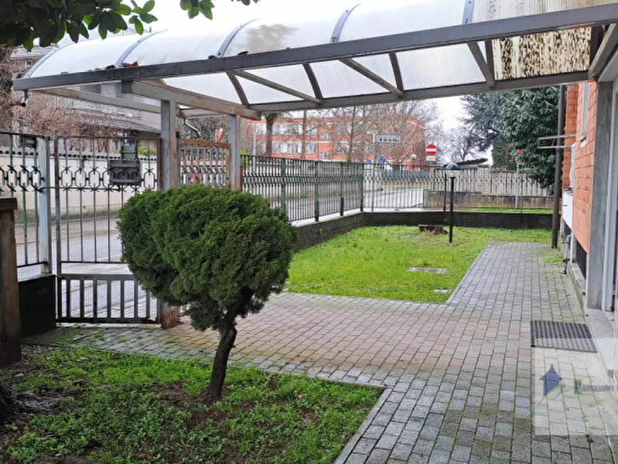 Immagine 14 di Appartamento in vendita  in piazza dei Bersaglieri a Arconate