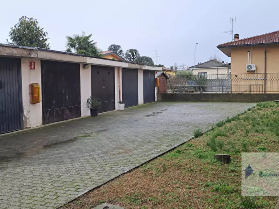 Immagine 15 di Appartamento in vendita  in piazza dei Bersaglieri a Arconate