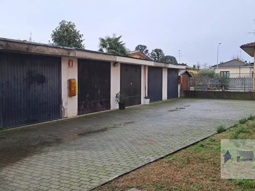 Immagine 24 di Appartamento in vendita  in piazza dei Bersaglieri a Arconate