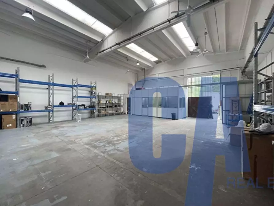 Immagine 2 di Magazzino in affitto  in PIAZZA Don Mapelli a Sesto San Giovanni