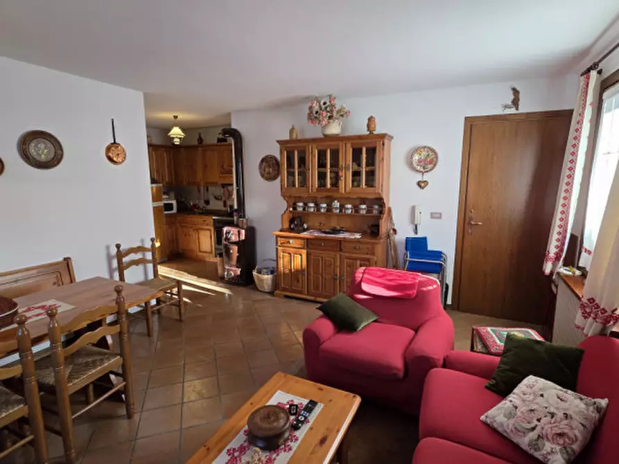 Immagine 3 di Appartamento in vendita  in Borgata Lerpa 91 a Sappada
