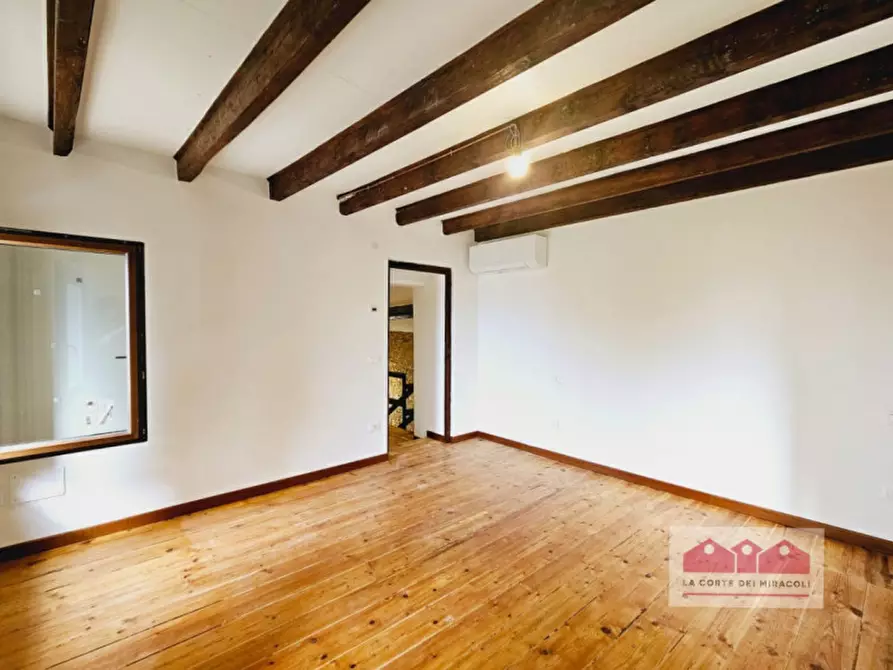 Immagine 10 di Casa bifamiliare in affitto  in Via Poggian a Creazzo