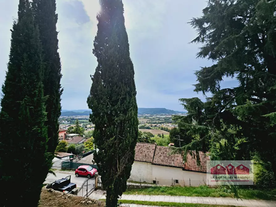 Immagine 23 di Casa bifamiliare in affitto  in Via Poggian a Creazzo