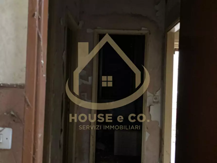 Immagine 3 di Palazzo in vendita  in Corso Genova a Vigevano