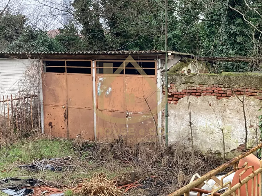 Immagine 14 di Palazzo in vendita  in Corso Genova a Vigevano