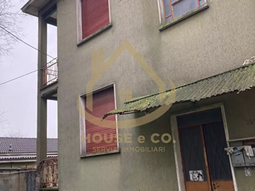 Immagine 21 di Palazzo in vendita  in Corso Genova a Vigevano