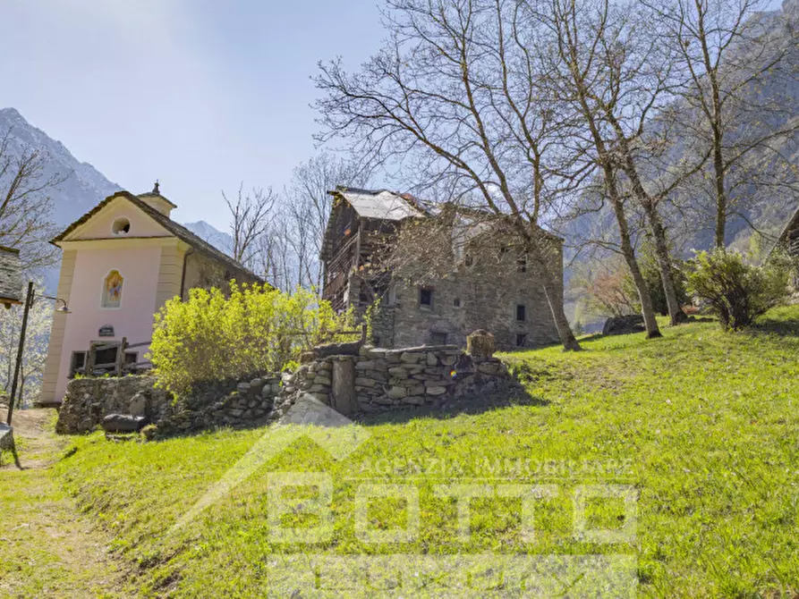 Immagine 17 di Rustico / casale in vendita  in piana toni a Mollia