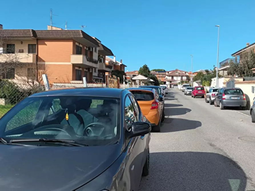 Immagine 7 di Terreno in vendita  in Via Antonio Ligabue a Roma