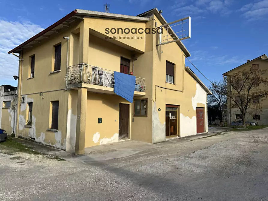 Immagine 16 di Casa indipendente in vendita  in Strada Mondolfo 51 a San Costanzo