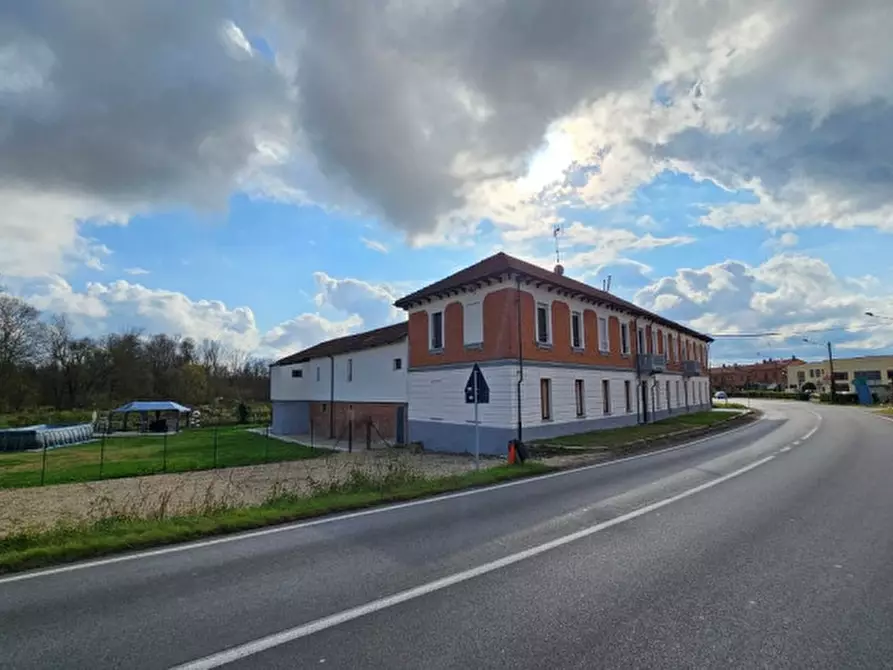 Immagine 8 di Palazzo in vendita  in VIA STATALE 152 a Castell'alfero