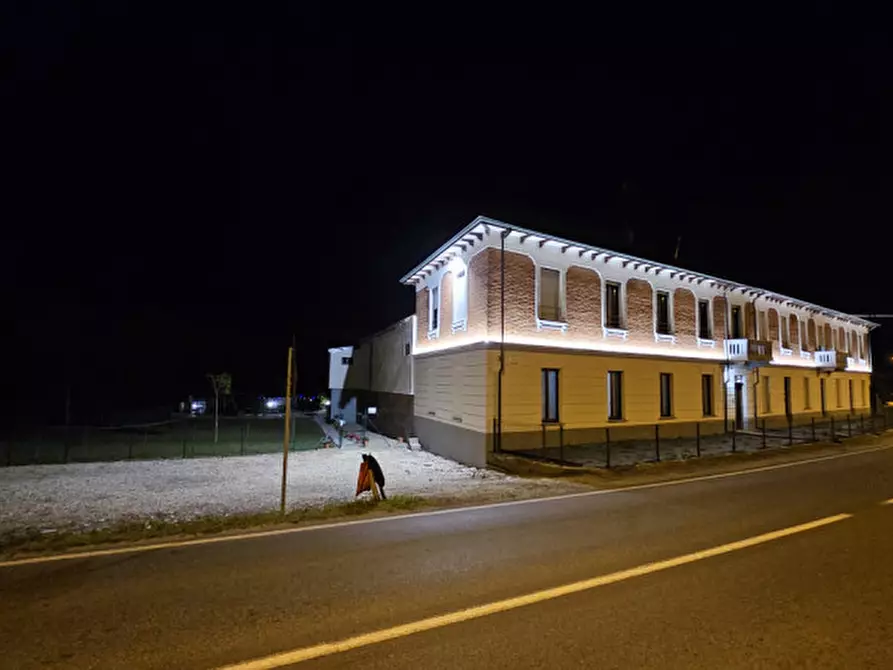 Immagine 12 di Palazzo in vendita  in VIA STATALE 152 a Castell'alfero