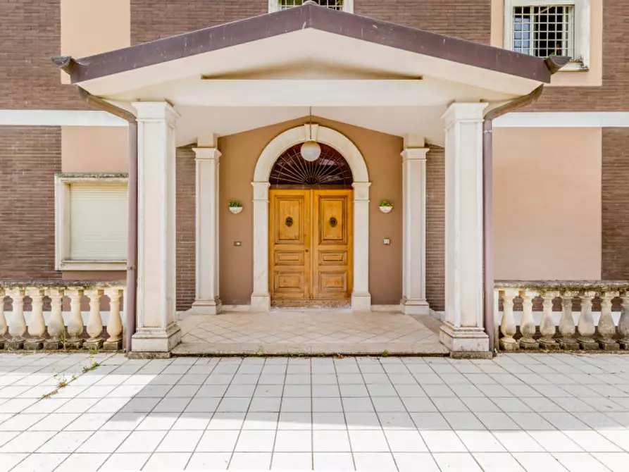 Immagine 3 di Villa in vendita  in Colle degli Dei a Velletri