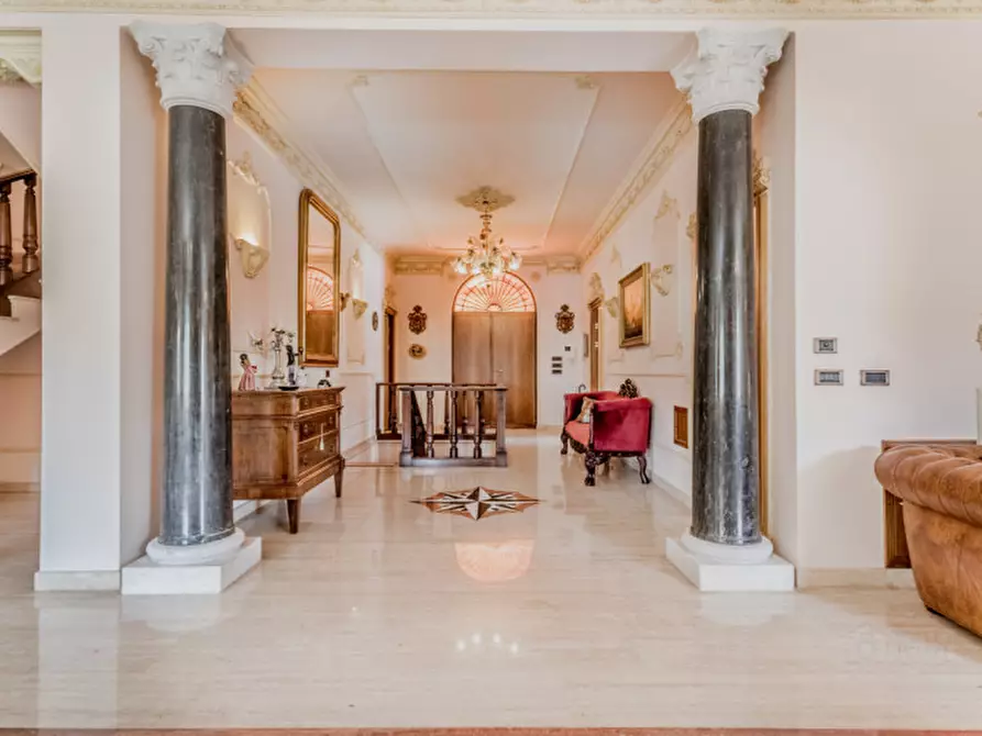 Immagine 5 di Villa in vendita  in Colle degli Dei a Velletri