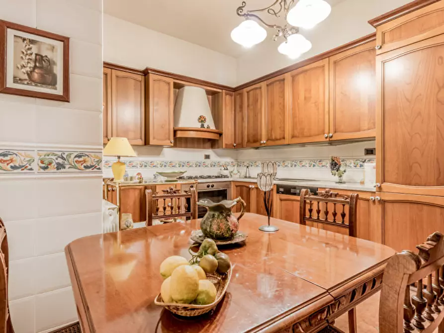 Immagine 15 di Villa in vendita  in Colle degli Dei a Velletri