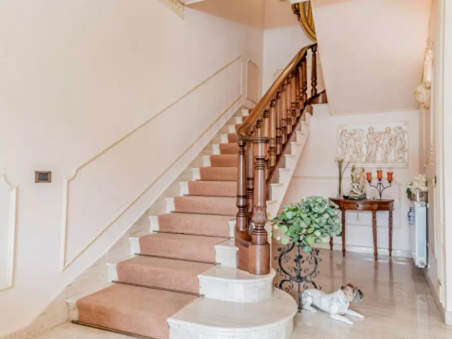 Immagine 17 di Villa in vendita  in Colle degli Dei a Velletri