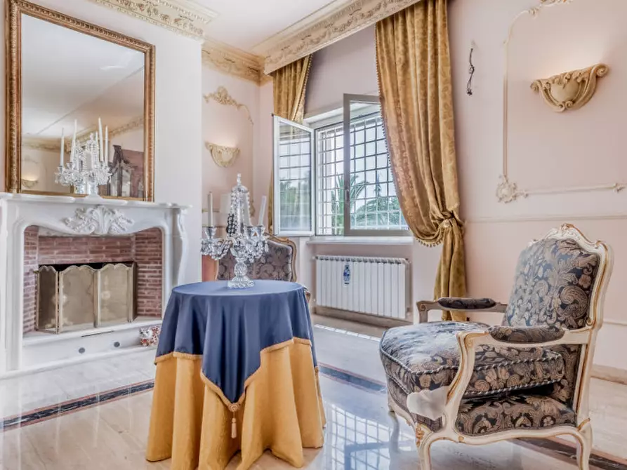 Immagine 28 di Villa in vendita  in Colle degli Dei a Velletri