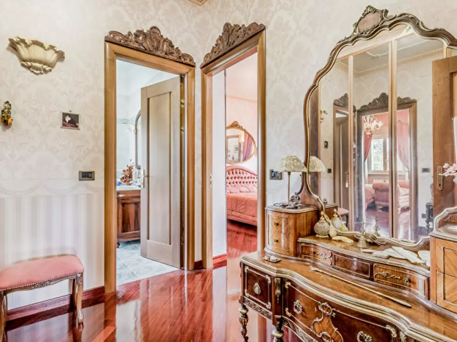 Immagine 31 di Villa in vendita  in Colle degli Dei a Velletri