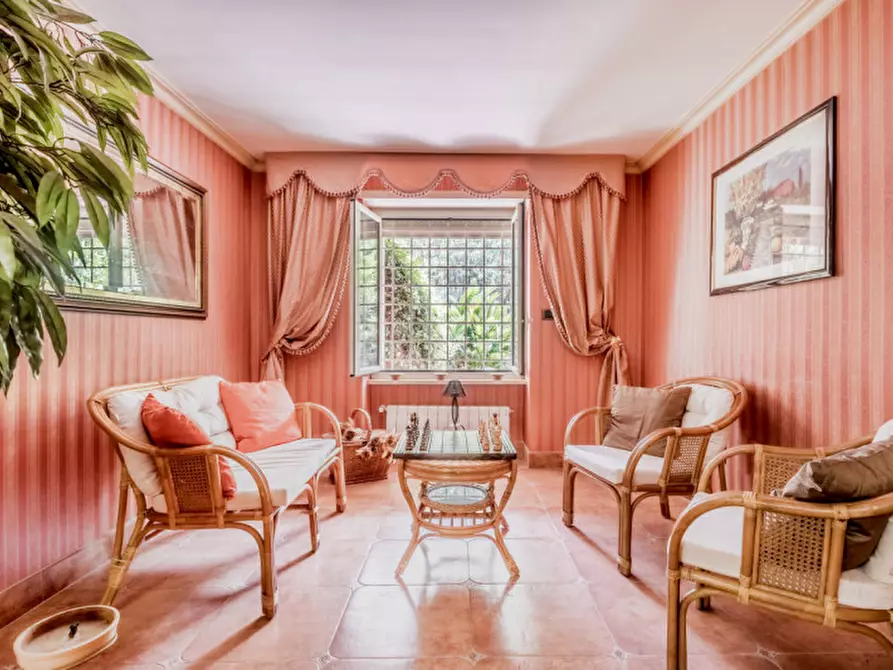 Immagine 46 di Villa in vendita  in Colle degli Dei a Velletri