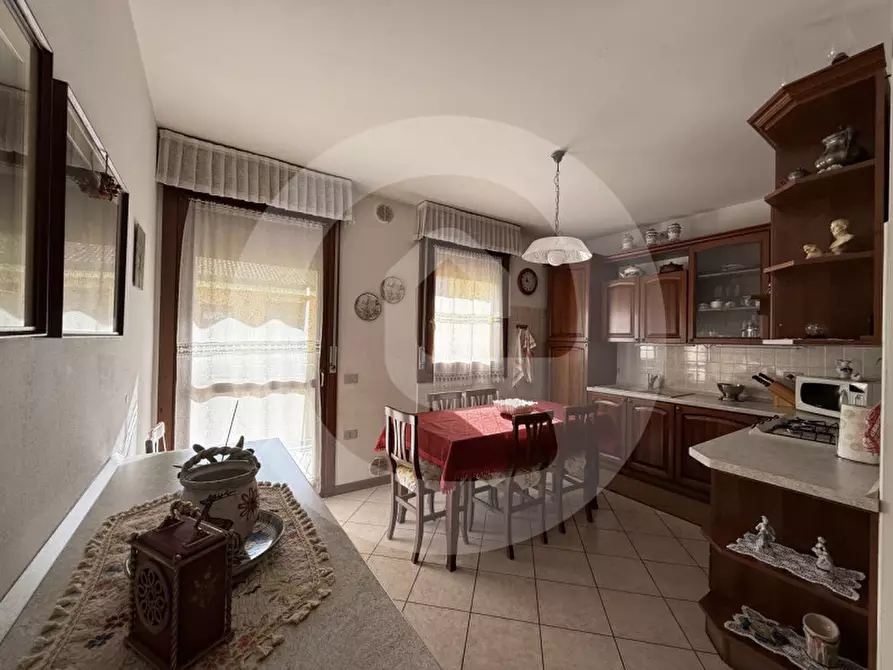Immagine 2 di Appartamento in vendita  a Santa Giustina In Colle
