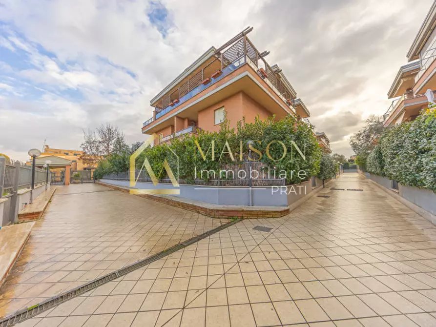 Immagine 1 di Appartamento in vendita  in Via Ignazio Scimonelli a Roma