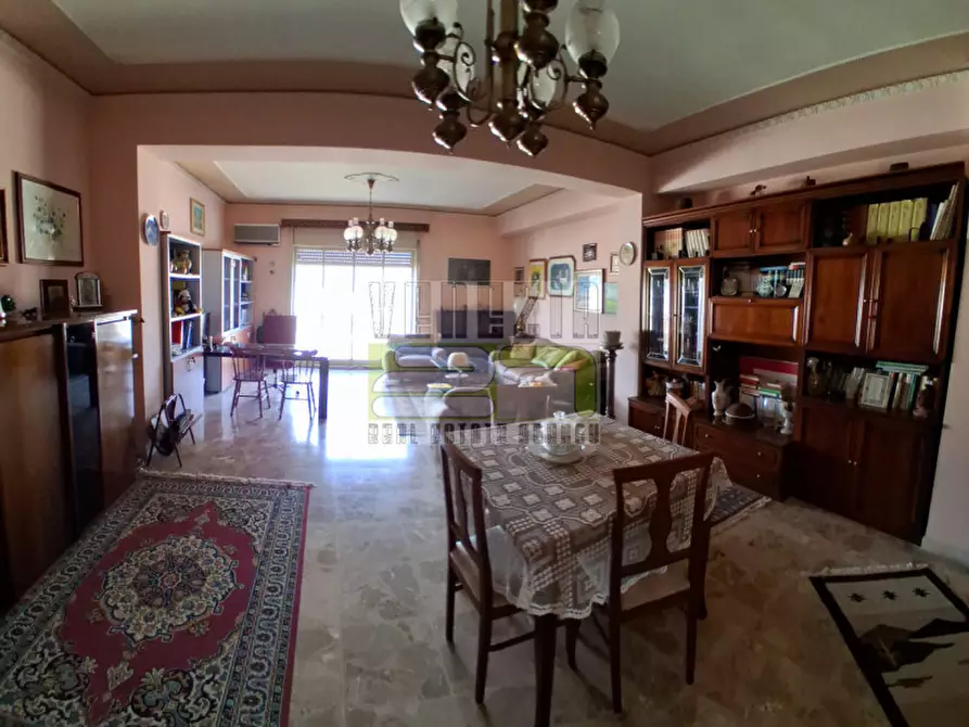 Immagine 2 di Appartamento in vendita  in piazza Teatro a Avola