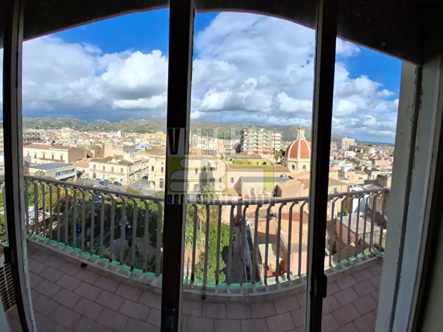 Immagine 3 di Appartamento in vendita  in piazza Teatro a Avola