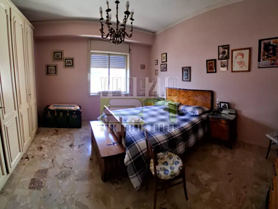 Immagine 7 di Appartamento in vendita  in piazza Teatro a Avola