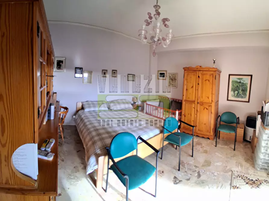 Immagine 8 di Appartamento in vendita  in piazza Teatro a Avola