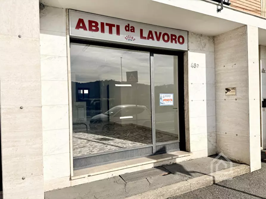 Immagine 3 di Negozio in vendita  in Stradale Torino 48 a Chivasso