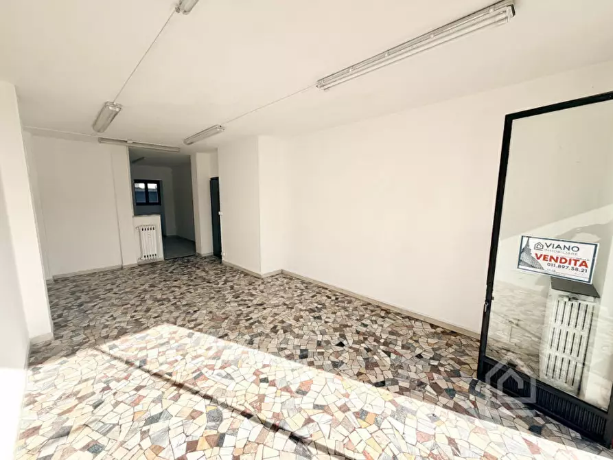 Immagine 9 di Negozio in vendita  in Stradale Torino 48 a Chivasso