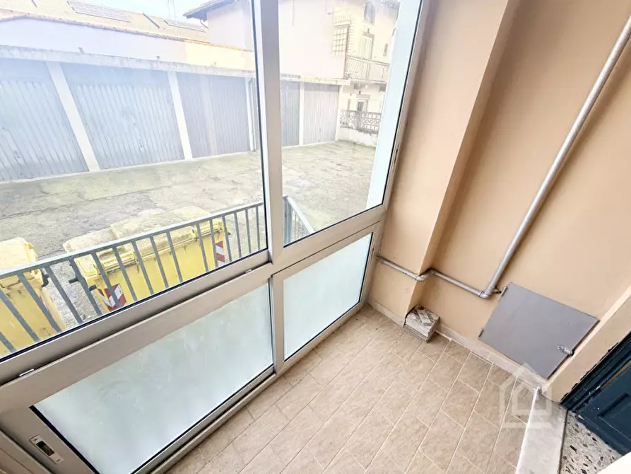 Immagine 22 di Negozio in vendita  in Stradale Torino 48 a Chivasso