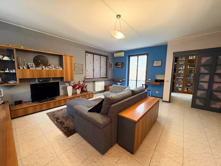 Immagine 4 di Villa in vendita  in Via Pessina 31 a Biassono