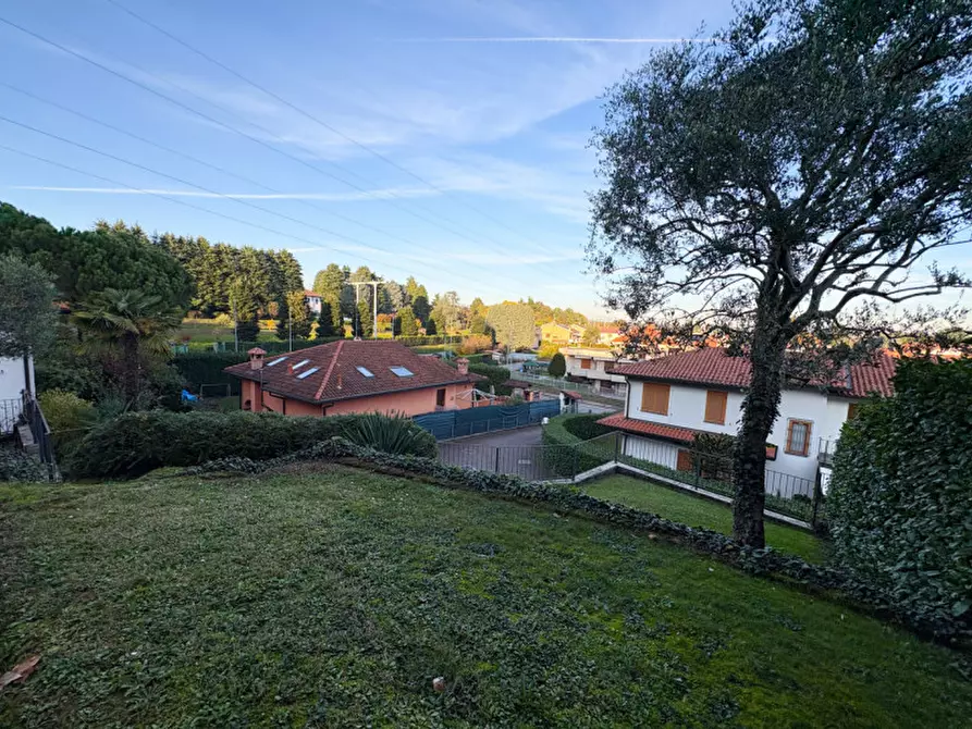Immagine 17 di Villa in vendita  in Via Pessina 31 a Biassono