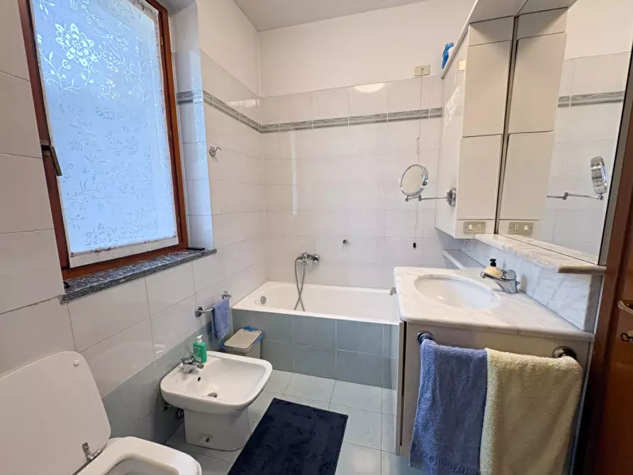 Immagine 29 di Villa in vendita  in Via Pessina 31 a Biassono