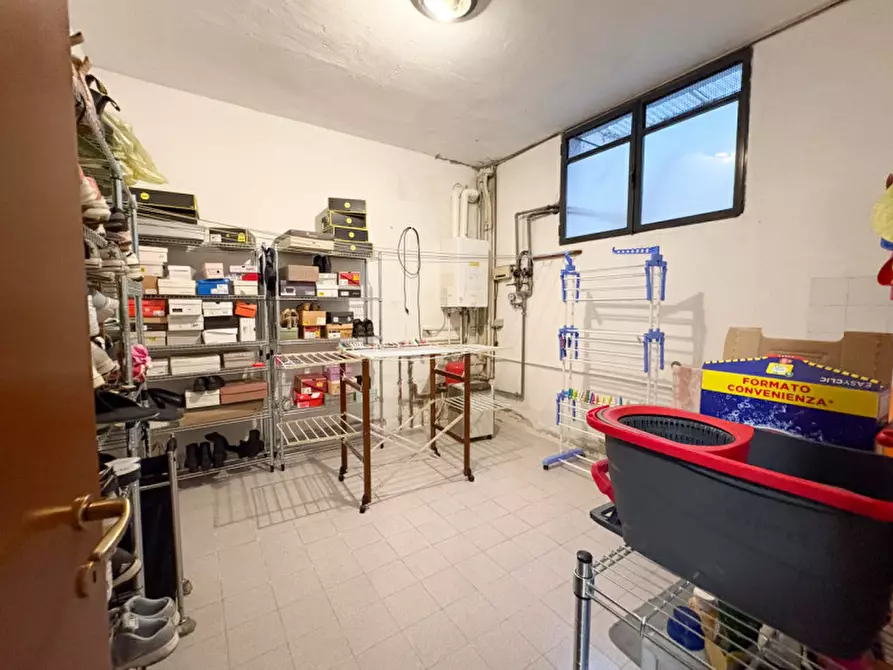 Immagine 37 di Villa in vendita  in Via Pessina 31 a Biassono