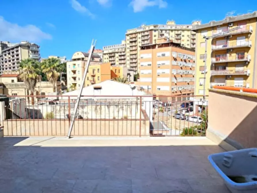 Immagine 2 di Appartamento in affitto  in Via San Lorenzo 94 a Palermo