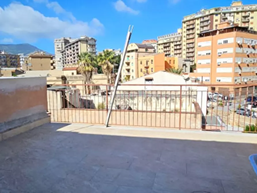 Immagine 3 di Appartamento in affitto  in Via San Lorenzo 94 a Palermo