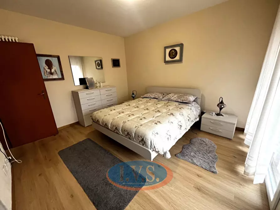 Immagine 17 di Casa trifamiliare in vendita  a Campodoro