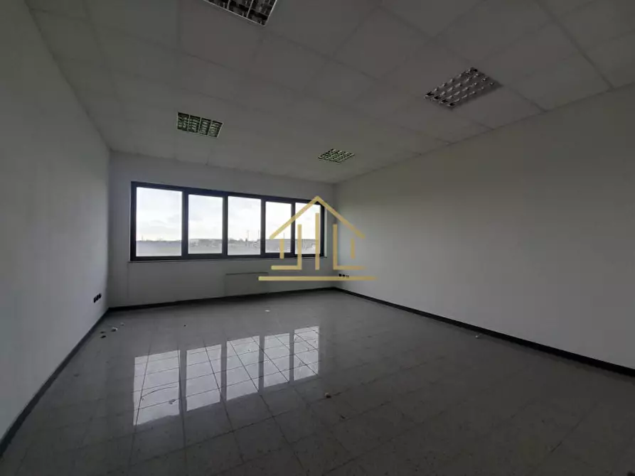 Immagine 19 di Ufficio in vendita  in Via Papa San Pio X 6 a Acquafredda