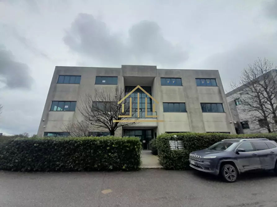 Immagine 22 di Ufficio in vendita  in Via Papa San Pio X 6 a Acquafredda