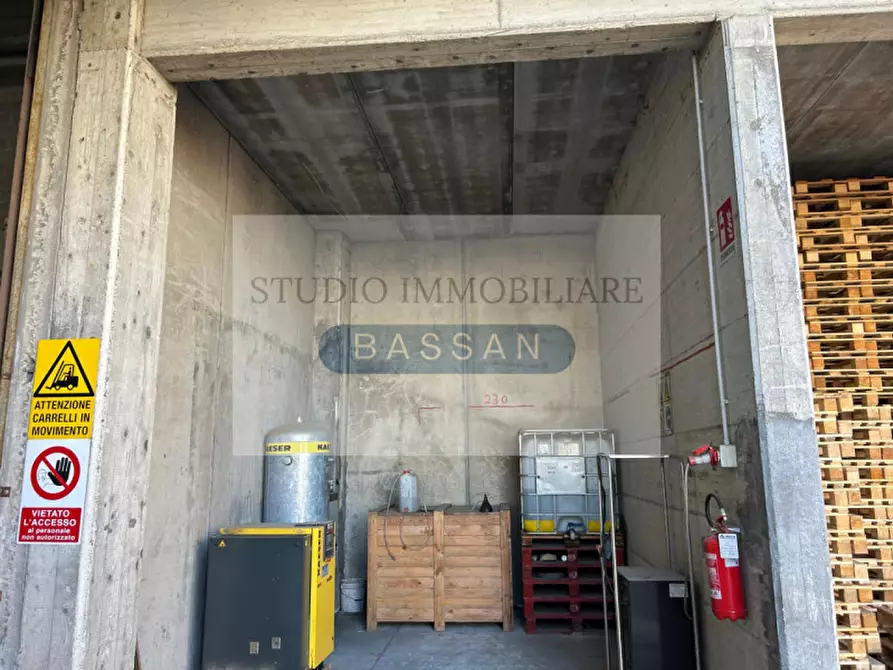 Immagine 9 di Capannone industriale in affitto  in via Marco Vitruvio Pollione 10 a Cassano Magnago